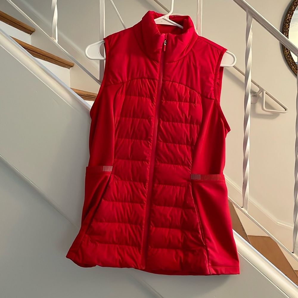 Lululemon vest, Like NEW!  Size 8, red